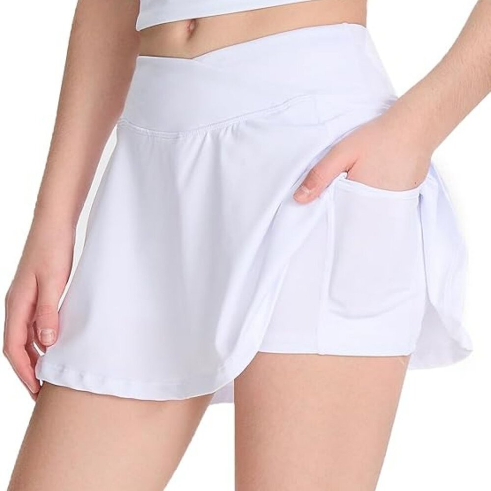 Girls White tennis golf athletic flared skirt / skort with pockets - XS / XXS